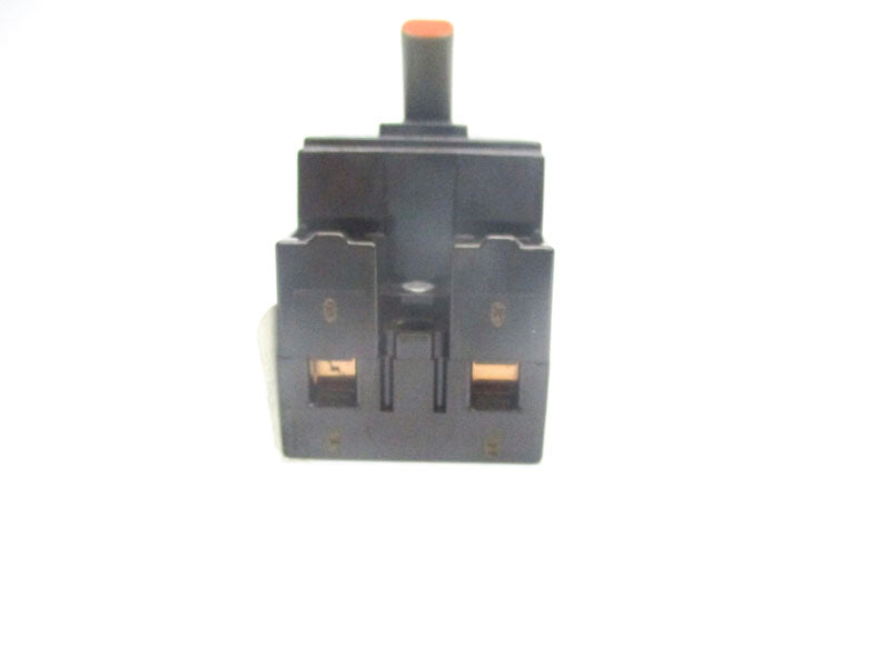 NATIONAL BS2152 110/220V 15A NSNP