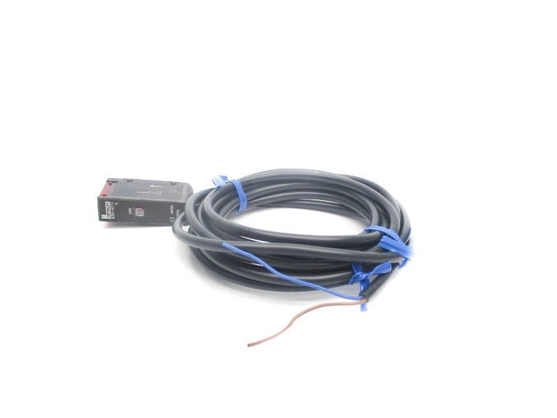 OMRON E3S-AT11-L 10-30VDC NSNP