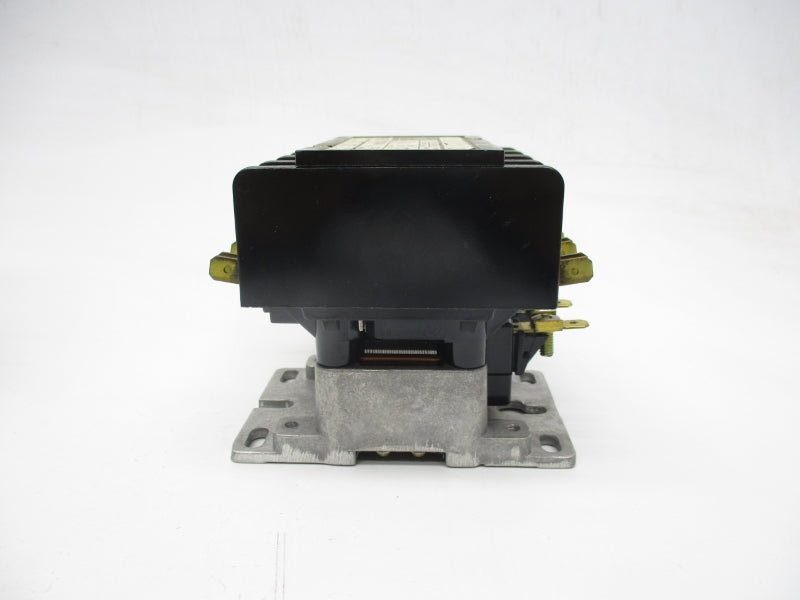 GENERAL ELECTRIC CR353AD4BA1 SER. A 110/120V 40A UNMP