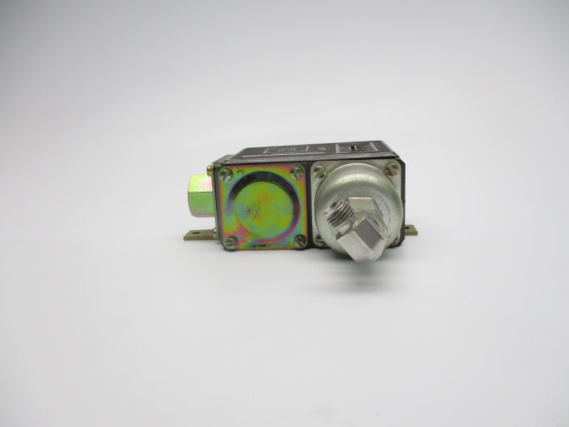 SQUARE D 9012FLG3 110-600VAC 10-30 NSNP