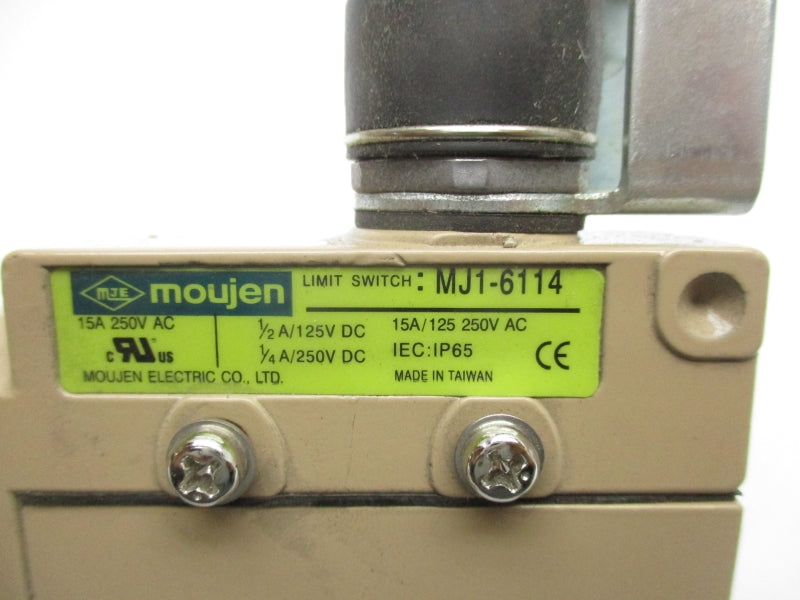 MOUJEN MJ1-6114 250VAC 15A NSNP