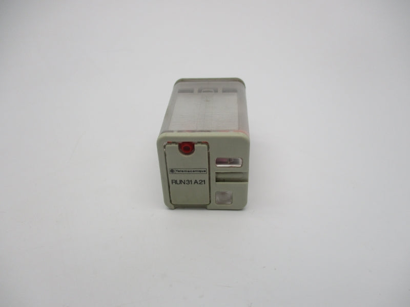 TELEMECANIQUE RUN31A21F7 110VAC 10A NSNP