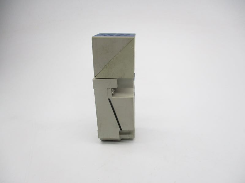 TELEMECANIQUE XS8C40PC440 12-48V NSMP