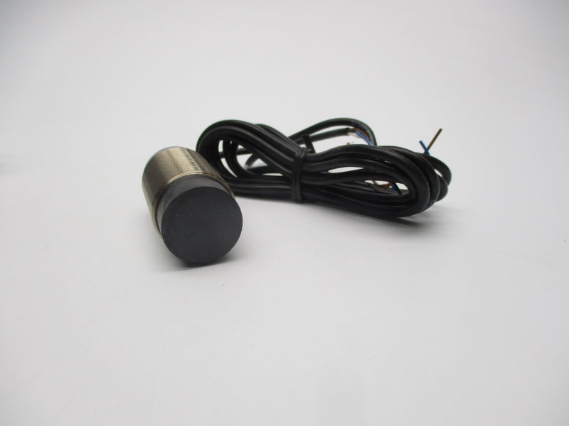 TELEMECANIQUE XS2M30KP340 12-24VDC NSMP