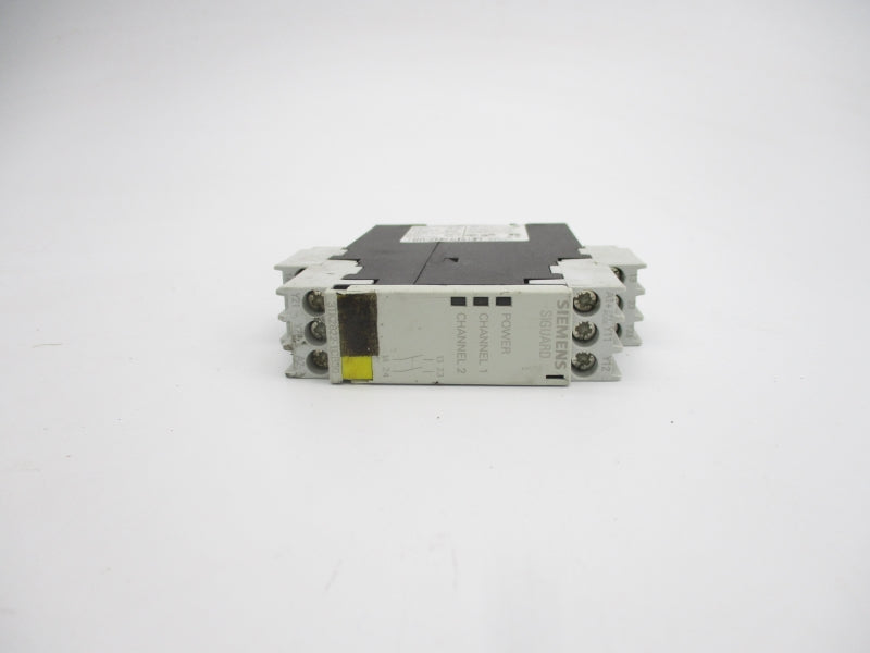 SIEMENS 3TK2822-1CB30 24VAC/DC UNMP