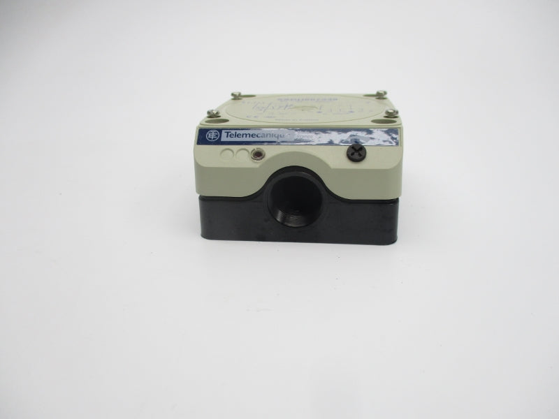TELEMECANIQUE XSDH607339 12-48V NSMP