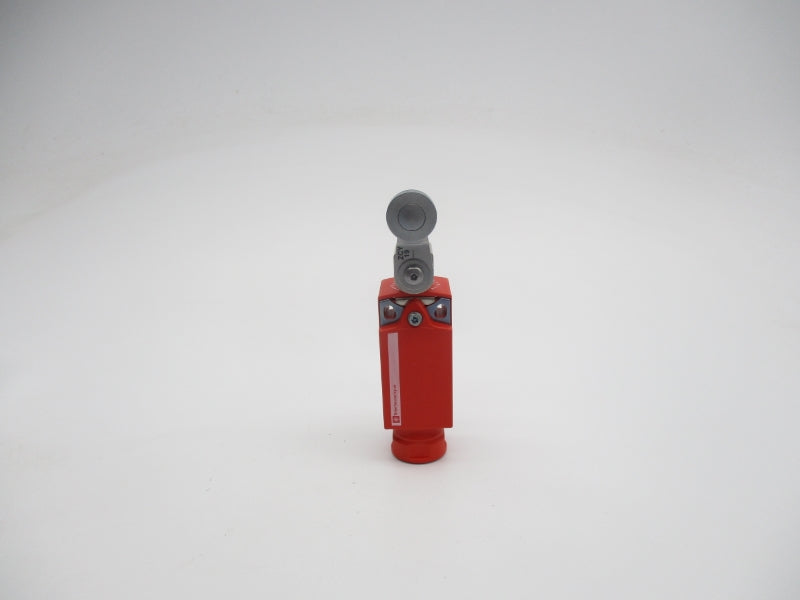 TELEMECANIQUE XCSP3919P20 240V 1.5A NSMP