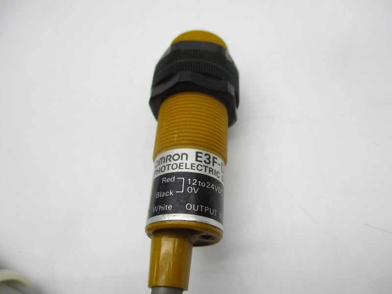 OMRON E3F-DS10B4 12-24VDC NSNP