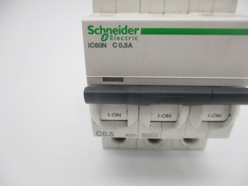 SCHNEIDER ELECTRIC A9F74370 400V 0.5A NSNP