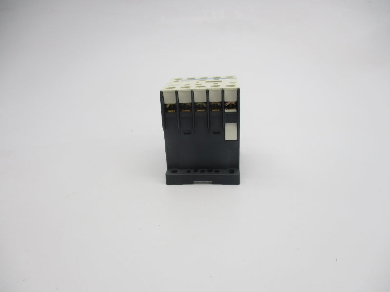 TELEMECANIQUE CA2KN31M7 220/230V NSMP