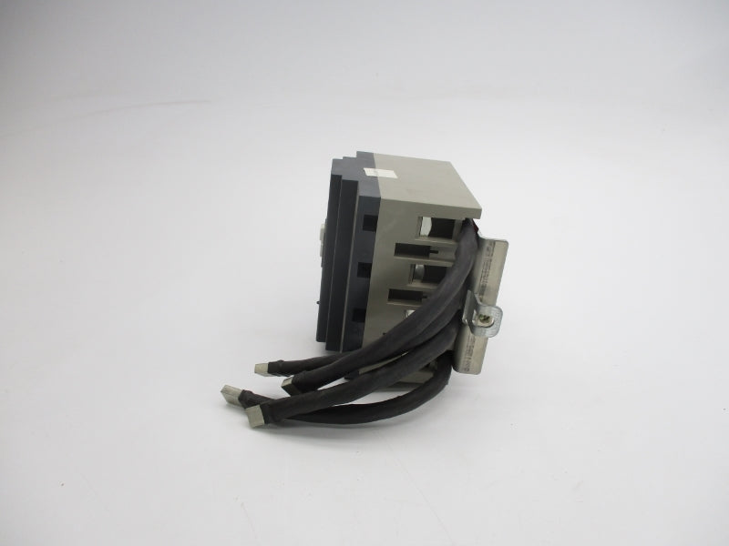 MERLIN GERIN 28001 200/440V 0.03/3A NSMP