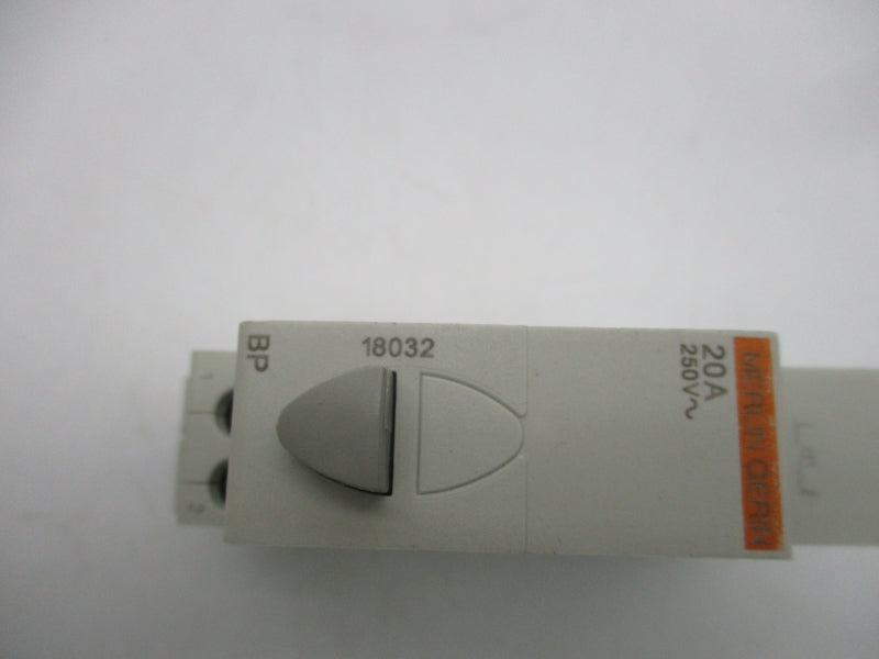 MERLIN GERIN 18032 250V 20A NSNP