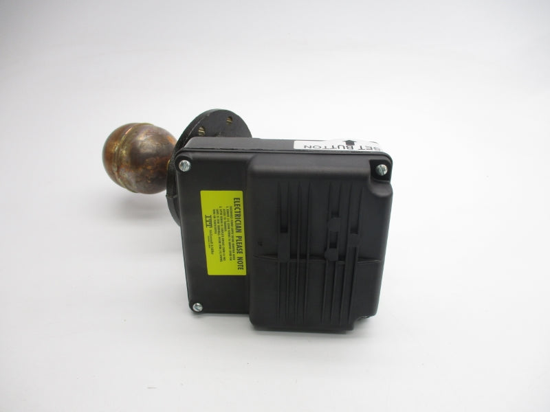 MCDONNELL&MILLER 150S-MHD 230VAC 1/2A 150PSI NSNP