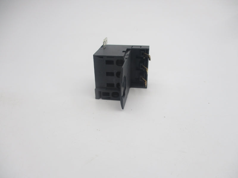 TELEMECANIQUE LAD33 690V 32A (PKG OF 10) NSMP
