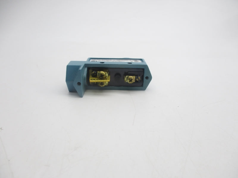 MICRO SWITCH BZE6-RQ8X2 480VAC 15A (AS PICTURED) NSNP