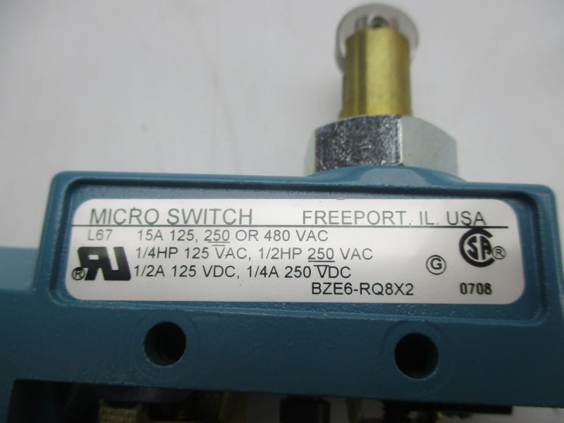 MICRO SWITCH BZE6-RQ8X2 480VAC 15A (AS PICTURED) NSNP