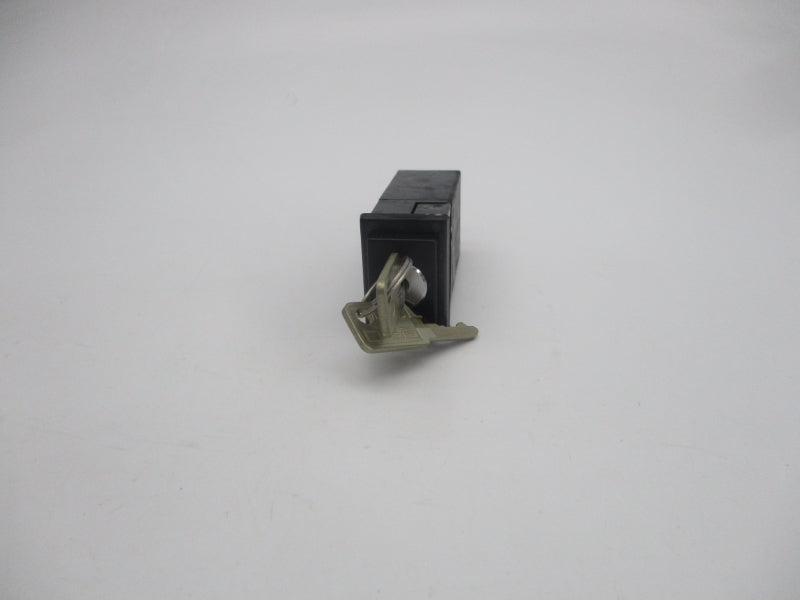 EAO 22-335.511D 250VAC 10A NSNP
