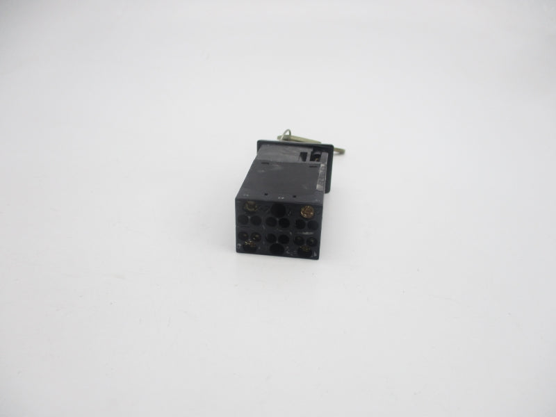 EAO 22-335.511D 250VAC 10A NSNP
