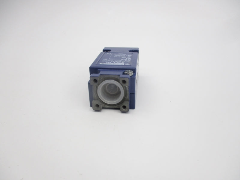 TELEMECANIQUE ZCKJ11H7 600V 3A NSMP