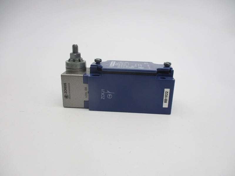 TELEMECANIQUE XCKJ10511 240V 3A NSMP