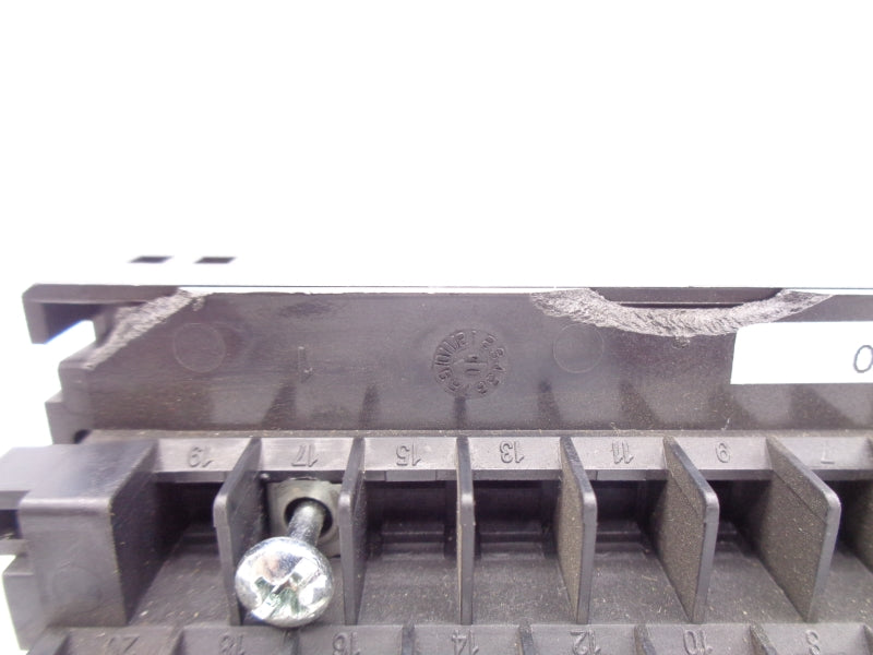 FANUC IC693MDL730F 12/24VDC 2A 2A (AS PICTURED) NSMP