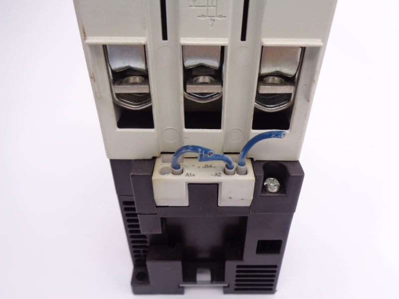 SIEMENS 3RT1046-3BB40 24VDC UNMP