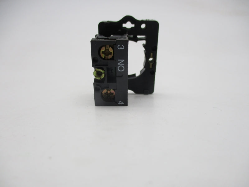 TELEMECANIQUE ZB2-BE101 400V 10A (AS PICTURED) NSNP