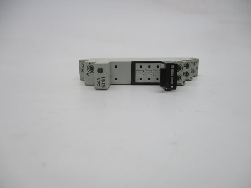 ALLEN BRADLEY 700-HLT12 SER. A 110-125V UNMP