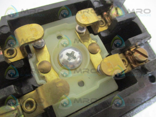 REES 01508-012 MUSHROOM PLUNGER SWITCH *NEW NO BOX*