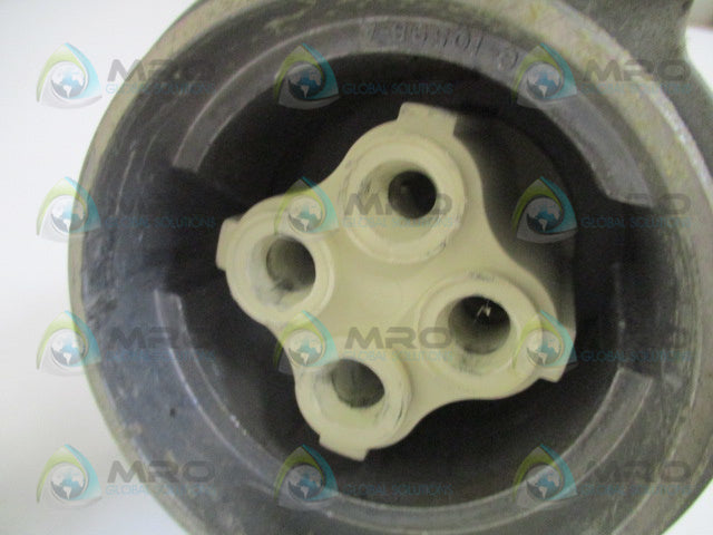 RUSSELLSTOLL 8414 RECEPTACLE *USED*