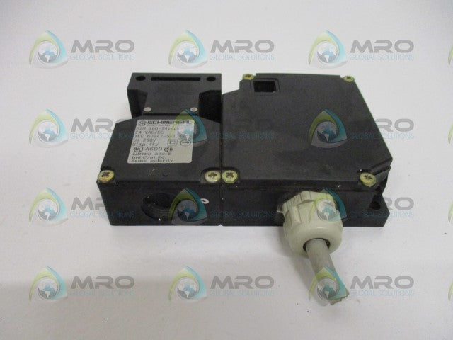 SCHMERSAL AZM160-14yrpk SAFETY INTERLOCK SWITCH 24VAC/DC *USED*