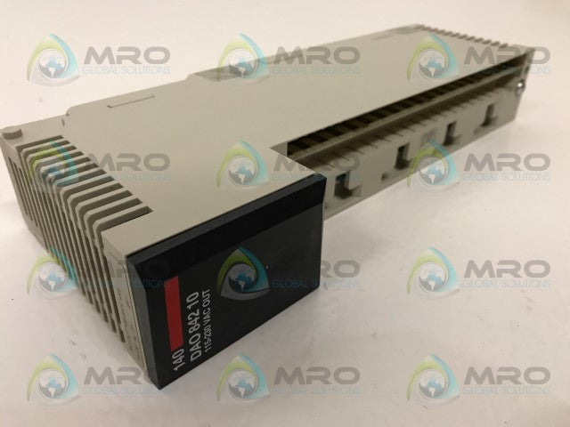 SCHNEIDER TSX QUANTUM 140DAO84210 OUTPUT MODULE *NEW NO BOX*