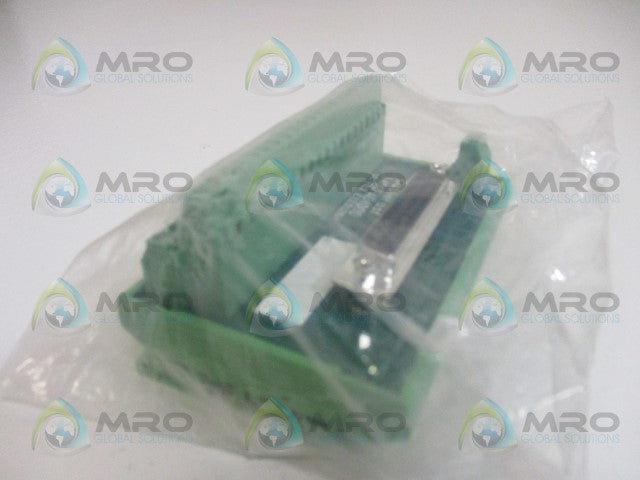 SCHNEIDER MODICON CABLEFAST 140CFA04000 UNIVERSAL WIRING BLOCK *NEW NO BOX*