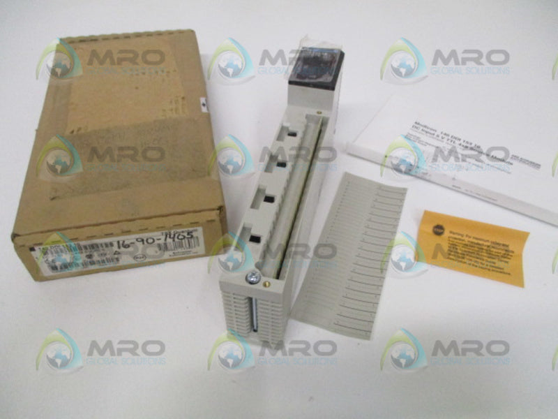 SCHNEIDER TSX QUANTUM 140DDI15310 INPUT MODULE *NEW IN BOX*