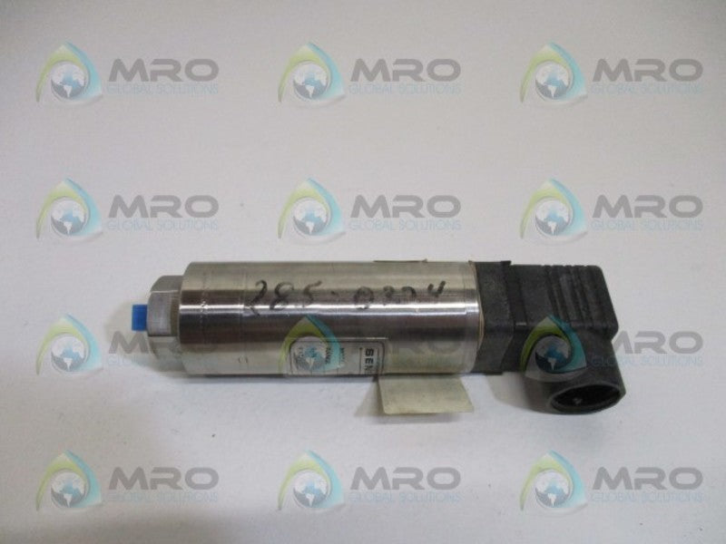 SENSOTEC 440/7229-09 AMPLIFIED PRESSURE TRANSDUCER 0-150 PSI *NEW NO BOX*