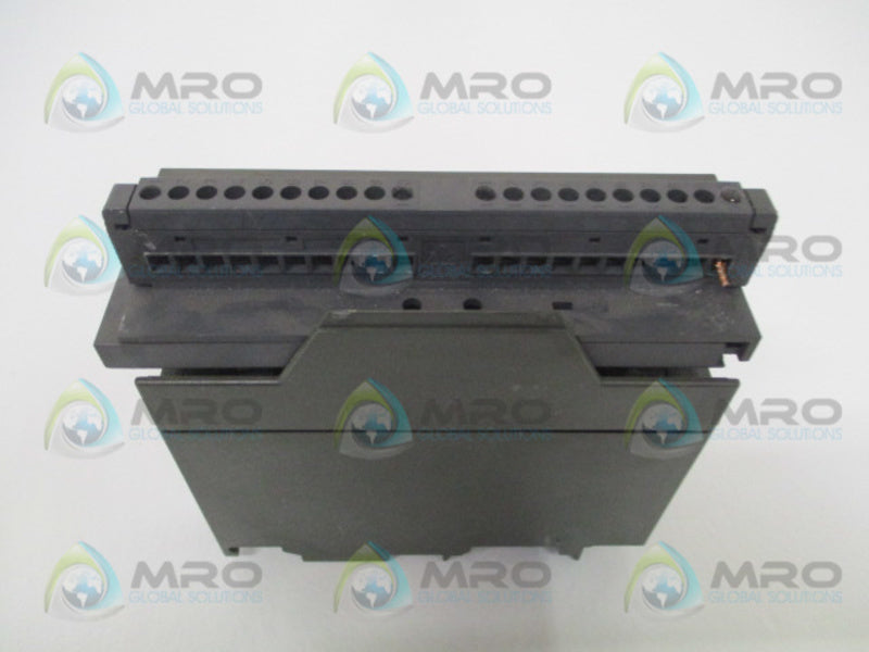 SIEMENS SIMATIC S7 6ES7322-1BH01-0AA0 DIGITAL OUTPUT MODULE *USED*