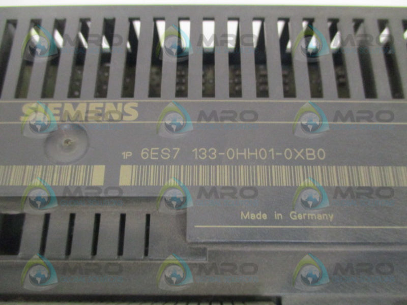 SIEMENS SIMATIC S7 6ES7133-0HH01-0XB0 DIGITAL IN/RELAY OUT *NEW NO BOX*