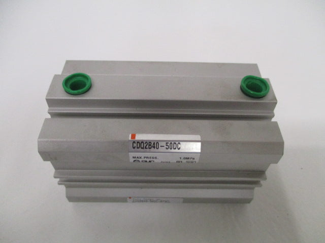SMC CDQ2B40-50DC PNEUMATIC CYLINDER COMPACT *NEW NO BOX*