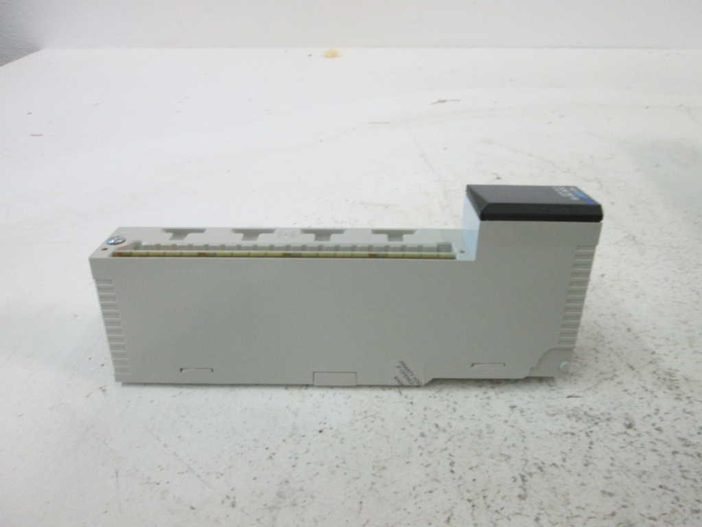 Schneider 140DDM39000 NSFP **GENUINE** 140 DDM 390 00 Square D Telemecanique
