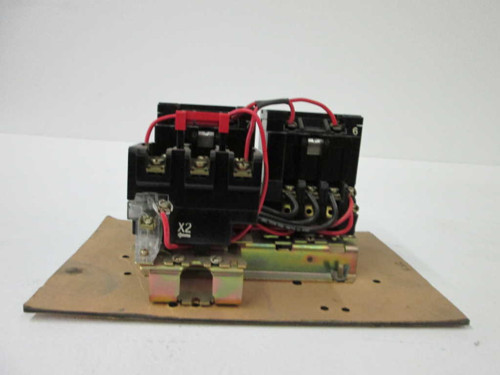Square D 8736SCO8V02 NSNP **GENUINE** 8736 SCO8 V02 Schneider Telemecanique