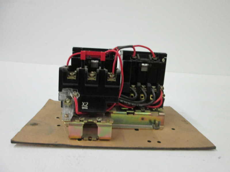 Square D 8736SCO8V02 NSNP * GENUINE * 8736 SCO8 V02 Schneider Telemecanique
