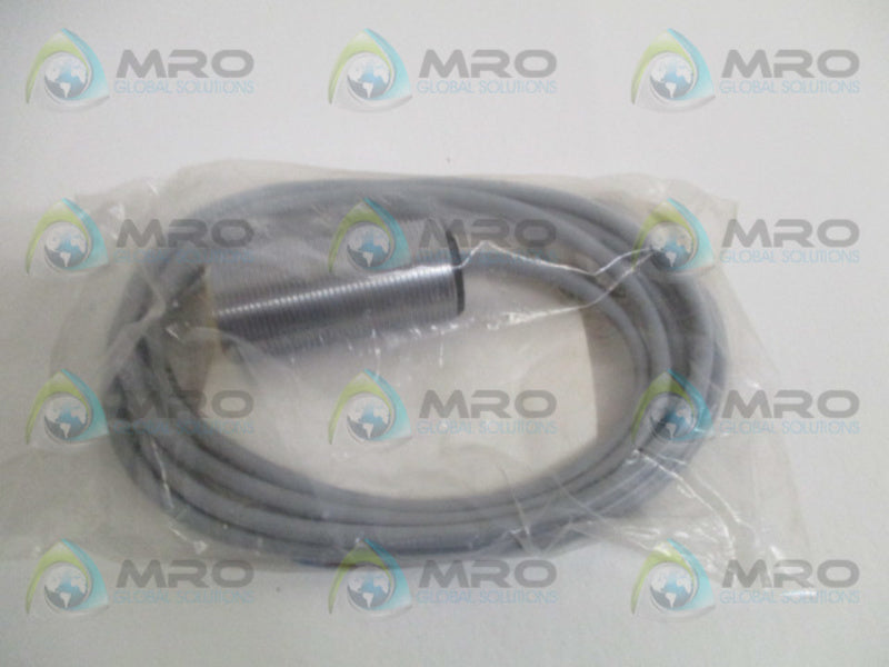 TURCK BI10-G30-AZ3X PROXIMITY SWITCH SENSOR *NEW IN FACTORY BAG*