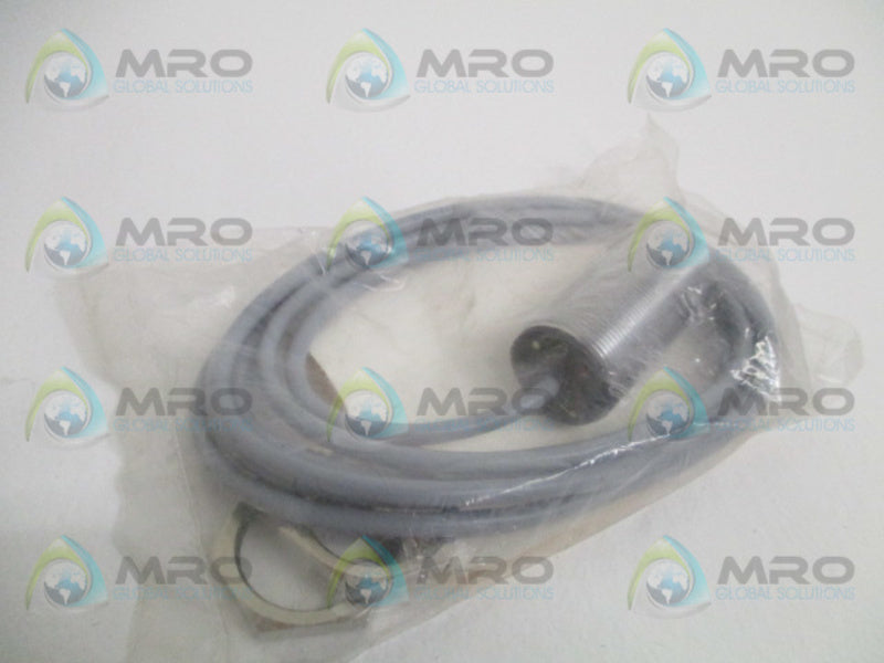 TURCK BI10-G30-AZ3X PROXIMITY SWITCH SENSOR *NEW IN FACTORY BAG*
