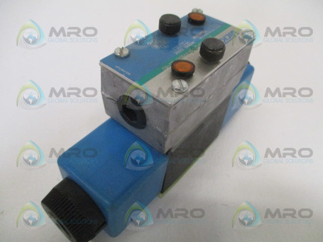 VICKERS DG4V-3S-2N-M-FPBWL-B5-60 SOLENOID VALVE *NEW NO BOX*