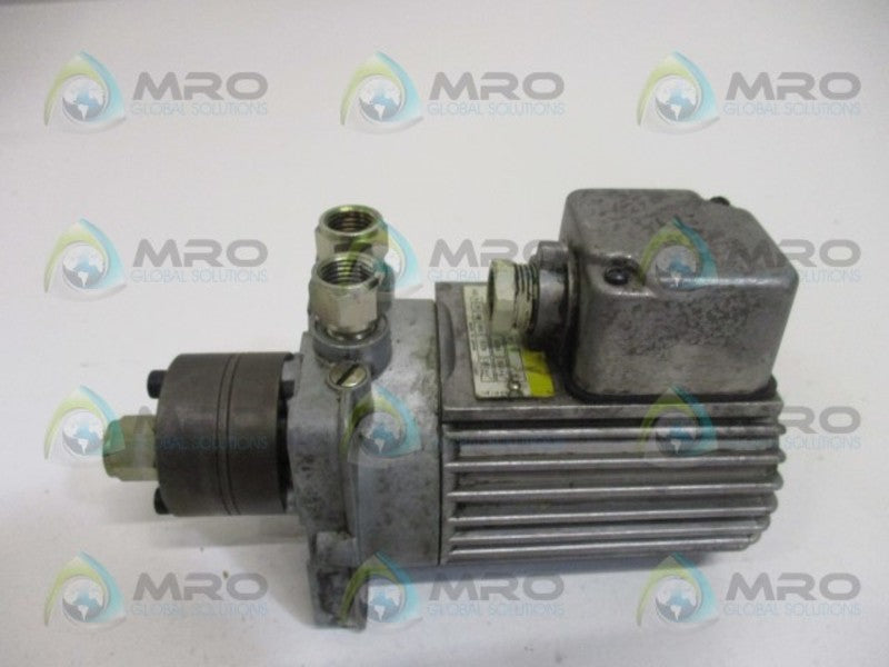 VOGEL M2/S4 900178305 HYDRAULIC MOTOR *USED*