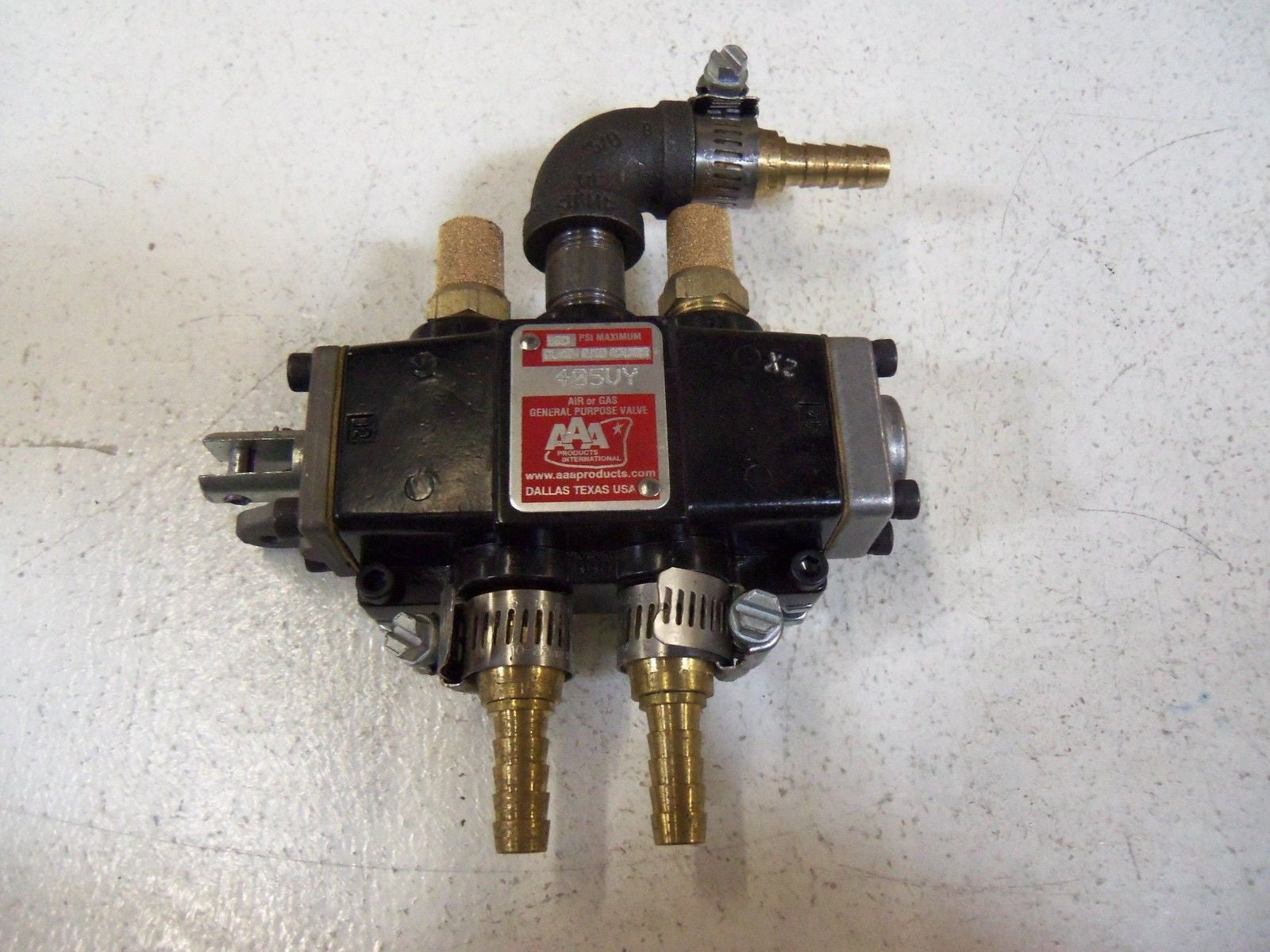 AAA AIR OR GAS GENERAL PURPUSE VALVE 405VY *USED*