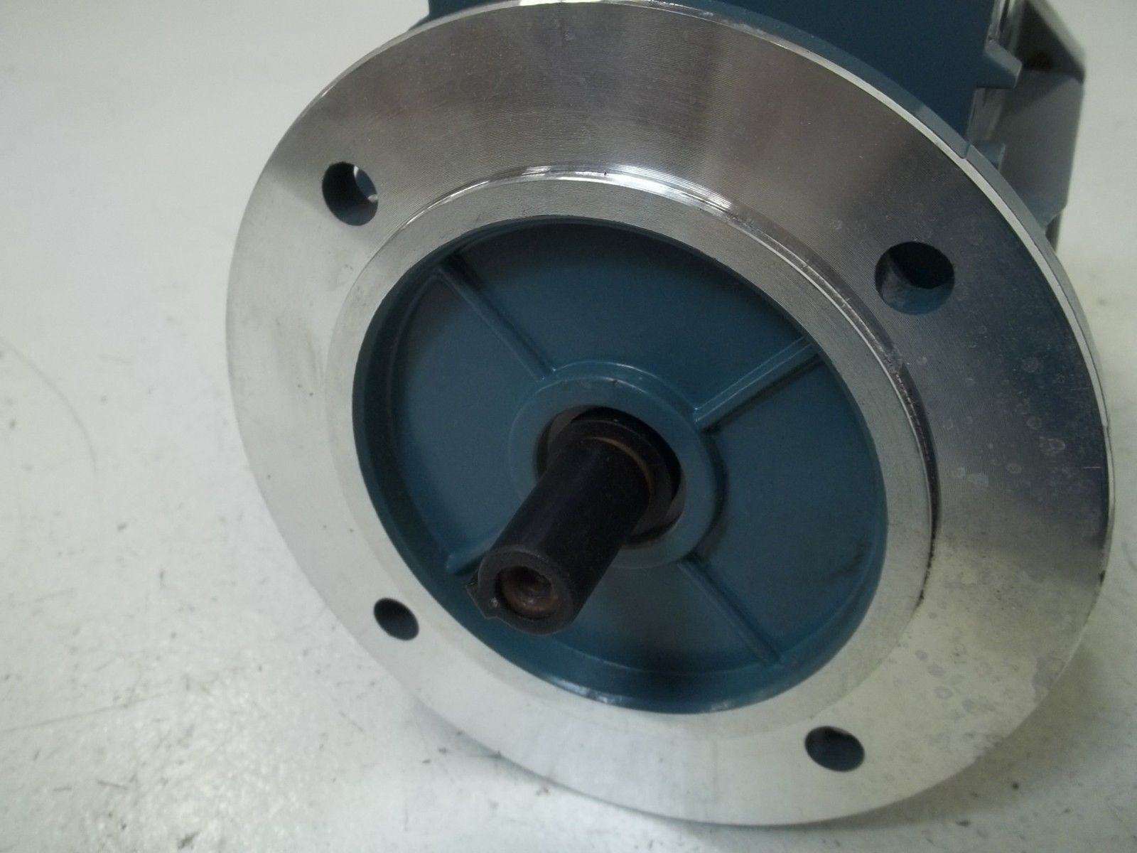 ABB 3GAA072002-BSE FLANGE MOUNTED MOTOR *NEW NO BOX*