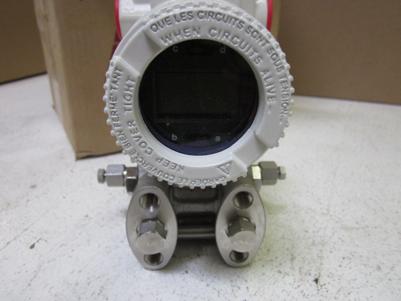 ABB 621EDD343A0G81A3 PRESSURE TRANSMITTER *NEW IN BOX*