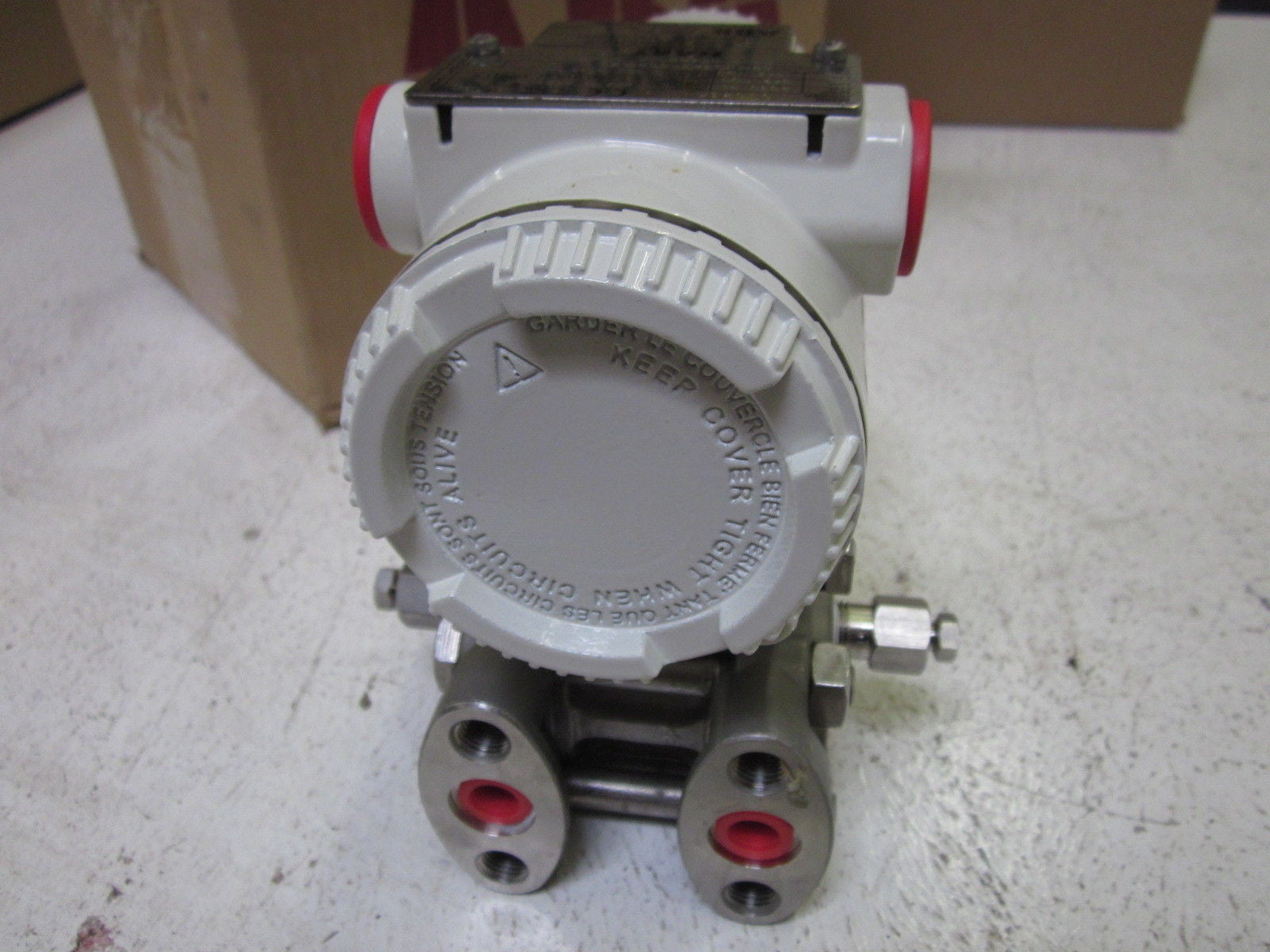 ABB 621EDD343A0G81A3 PRESSURE TRANSMITTER *NEW IN BOX*