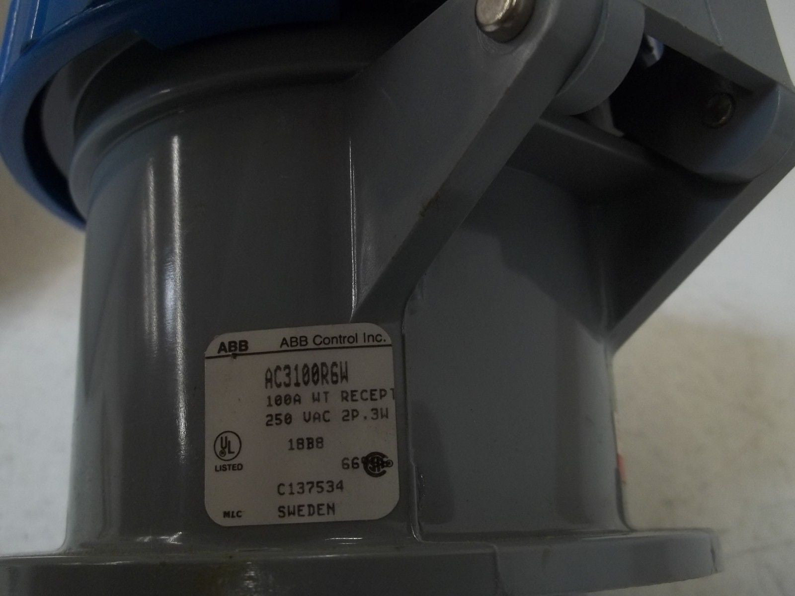 ABB AC3100R6W *NEW IN BOX*